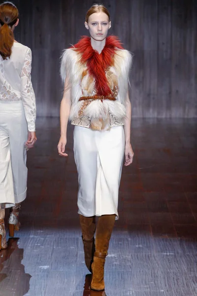 Look 6